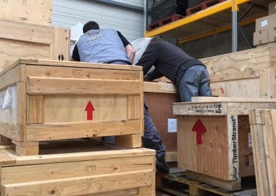 Boîte de protection pour objet fragile. Société de déménagement en Île-de-France